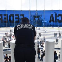 Federales anuncian 'avances” en negociación y acuerdan mesas para readscripciones