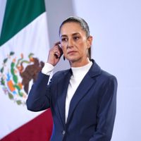 Sheinbaum dedica primera "mañanera del pueblo" a la memoria del 68