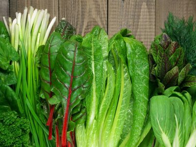 Temporada de acelga y espinaca: cómo guardar tus verduras de hoja para que se conserven hasta 15 días en la heladera