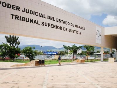 Juez ordena separar del cargo a dos magistrados del TSJ de Oaxaca nombrados por Murat