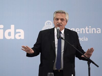Alberto Fernández: “A la deuda le decimos que no, al desendeudamiento le decimos que sí"