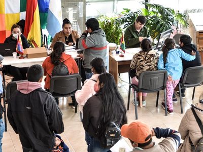Se registraron más de 1.500 trámites de la comunidad boliviana del Alto Valle