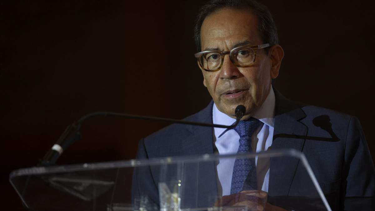 El líder del CCE, Carlos Salazar Lomelí