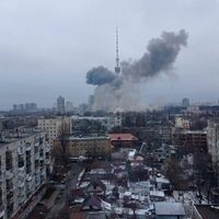Rusia bombardeó una torre de televisión en Kiev