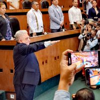 Gustavo Alarcón rinde protesta en sustitución de Alejandro Arcos, alcalde asesinado de Chilpancingo