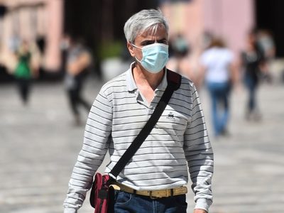 Se elevaron los contagios y decesos por coronavirus en relación al martes