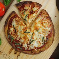 Pizza verde: una versión sin harinas, liviana e ideal para comer algo delicioso sin complicarse