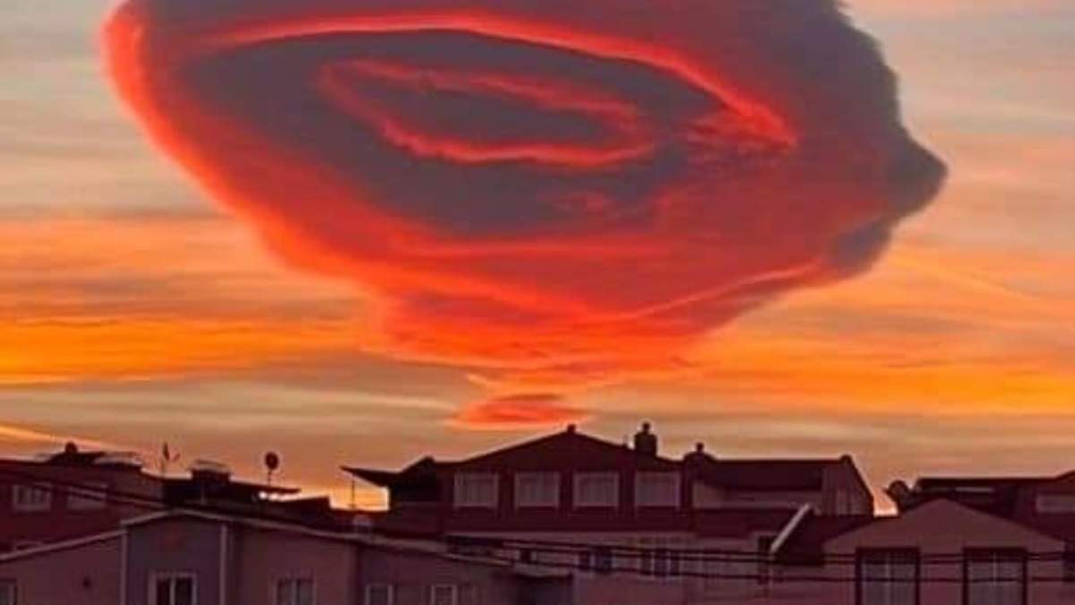 La nube lenticular que apareció en Turquía