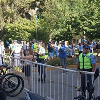Fuerte operativo en el centro de Neuquén en la previa del partido de la Argentina