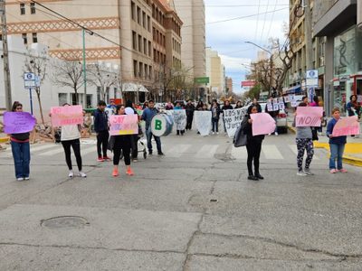 Familias del Jardín 31 reclamaron la prisión preventiva para el docente imputado por abuso