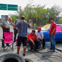 Tras 34 horas de bloqueo carretero en Colima, liberan a mujeres secuestradas