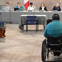 Pese a los reclamos de personas con discapacidad, Lenia Batres mantiene su postura