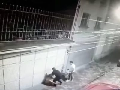 Edomex: Brutal golpiza a una mujer en Toluca queda registrada en un video