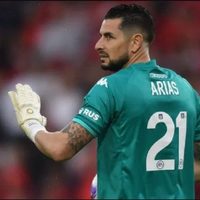 El título más importante: a los 36 años, Gabriel Arias celebró con orgullo la finalización del secundario