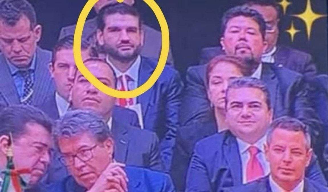 Juan Pablo Penilla Rodríguez con AMLO y morenistas, en la imagen compartida por Jorge Triana