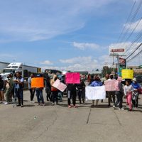 Chalco cumple 18 días bajo el agua; vecinos bloquean por 12 horas la entrada al municipio (Videos)