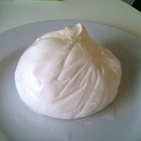 No gastes fortuna, en 3 simples pasos podés hacer tu propia burrata, igual a la de los restaurantes