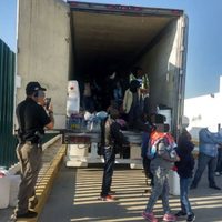 Rescatan a 123 migrantes centroamericanos en Tabasco