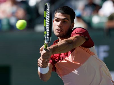 Publicidad en la piel: la explicación del tatuaje que se le vio a Carlos Alcaraz en Indian Wells
