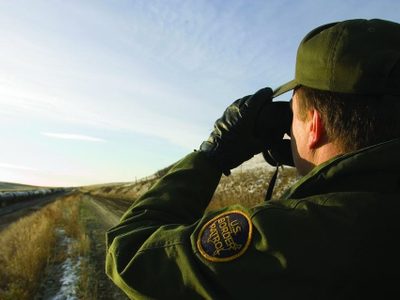 Ningún indocumentado cruzó de México a EU en el último año: Trump