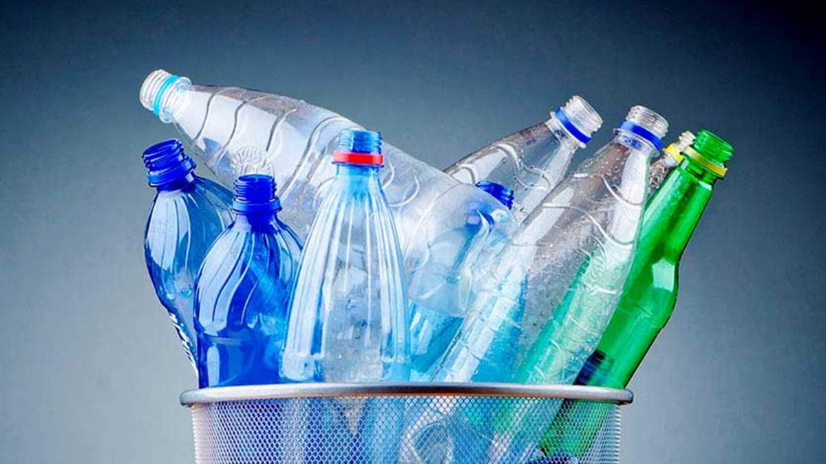Botellas de plástico. Fuente: (X)