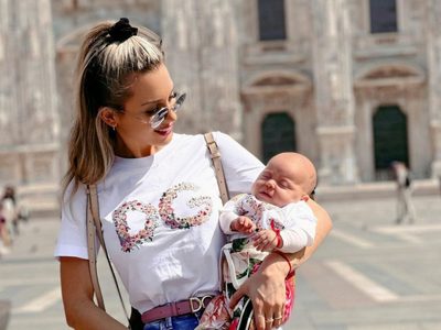 Sincericidio absoluto: Agustina Gandolfo confesó cómo vive la maternidad con su hija de 5 meses