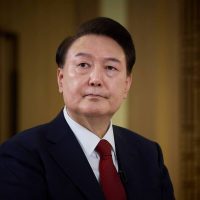 Dictaron la orden de arresto contra el expresidente de Corea del Sur, Yoon Suk-yeol