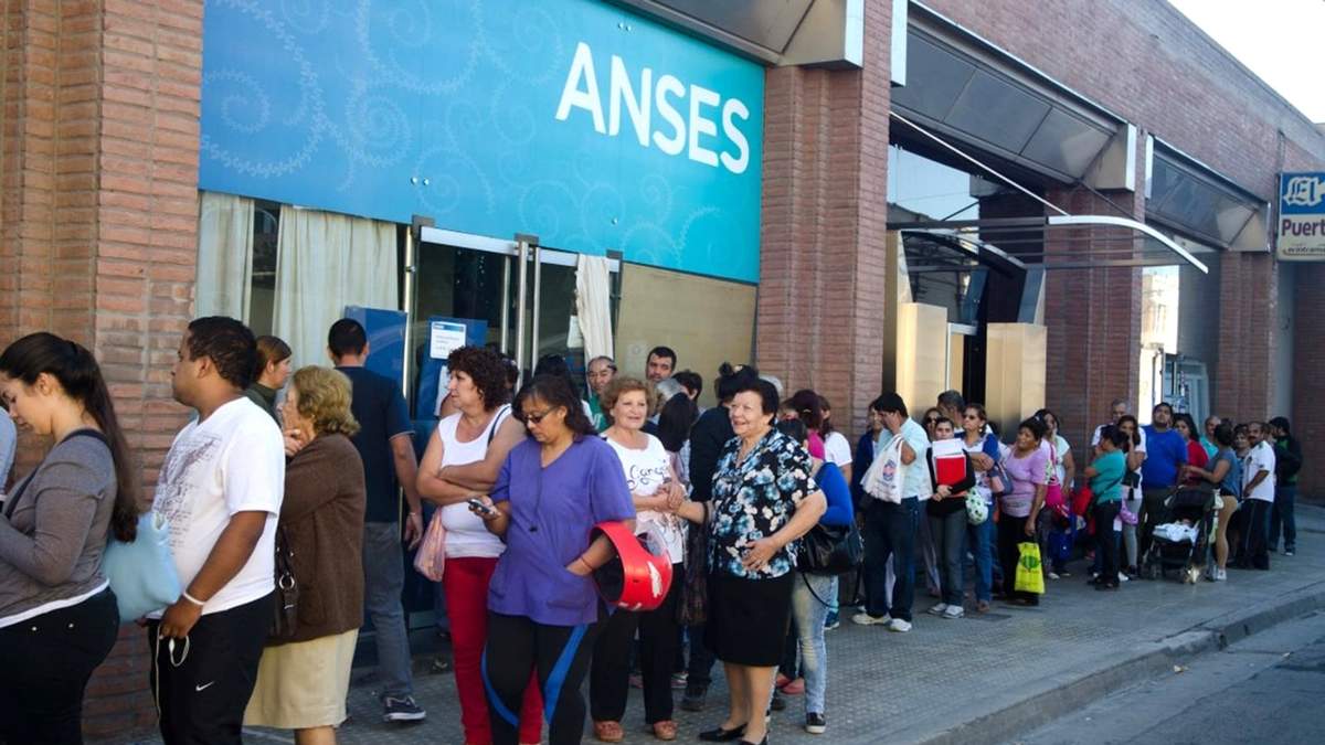 Dependencia de la ANSES. Fuente: (Twitter)