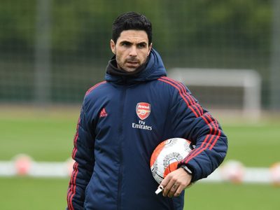 Arsenal: un jugador histórico fue borrado de la Premier League
