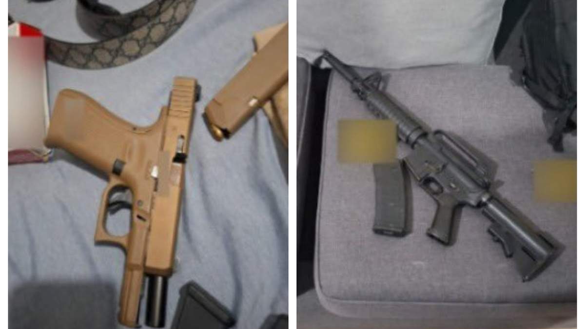 Dos de las armas halladas durante el cateo