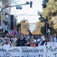Se hizo escuchar el pedido de aparición de Luciana Muñoz en el centro de Neuquén