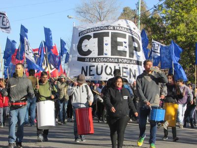 Organizaciones sociales reclamaron el pago de obras en Desarrollo Social de provincia