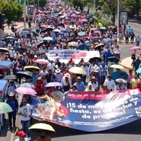 CNTE perfila huelga nacional; maestros marchan en Tuxtla en el Día del Maestro