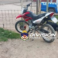 Pudieron recuperar una moto robada en un allanamiento