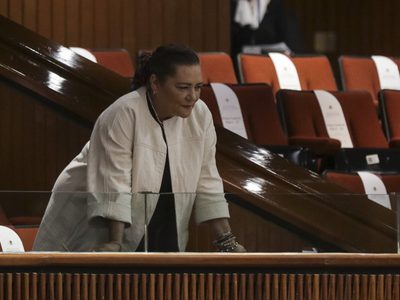 El INE demanda al Tribunal Electoral que frene las suspensiones contra la elección de jueces