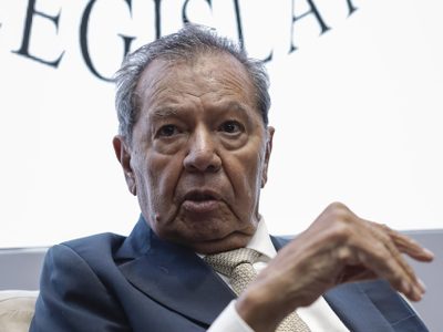 Porfirio Muñoz Ledo: el lNM, instrumento neonazi y servil que recuerda a los campos de concentración