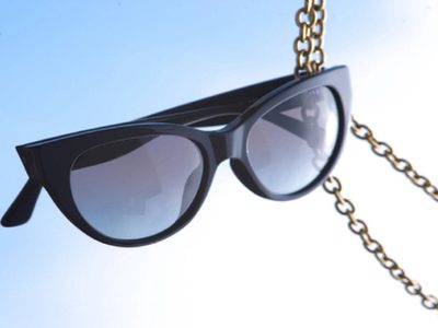 Con 2 pedacitos de tela, así podés crear este estuche para tus anteojos de sol, delicado y muy chic