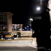 Además de arco y flechas, el atacante de Noruega usó otras armas: qué se sabe hasta ahora