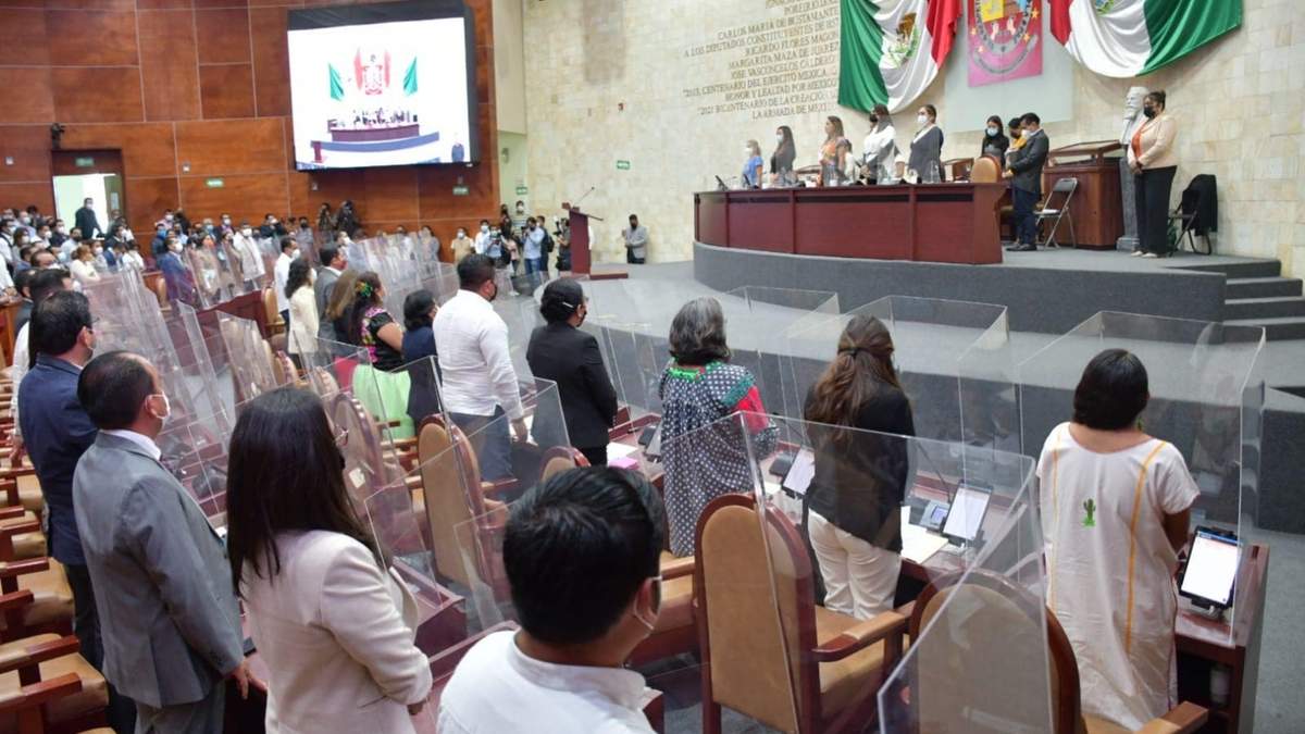 Sesión en el Congreso de Oaxaca