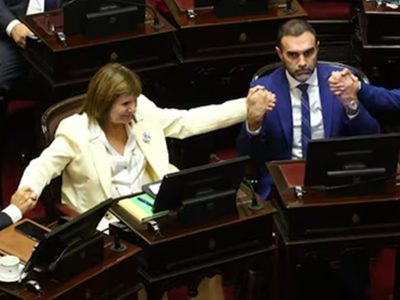 Gracias a la oposición dialoguista el Gobierno logró sancionar la reforma laboral