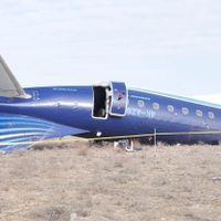 Afirman que el avión que cayó en Kazajistán fue alcanzado por un misil de Rusia