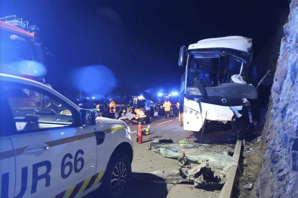 Al menos 32 colombianos heridos en accidente de autobús en Francia; hay dos muertos