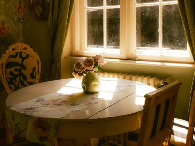 Inspiración de la abuela: los muebles vintage que vas a querer en tu hogar a finales de 2025