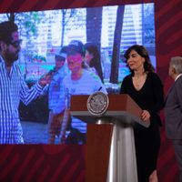 Manifestantes por el INE, desinformados y discriminadores: AMLO