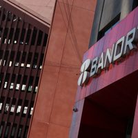 Mexicanos seguirán recurriendo al tarjetazo pese a pronóstico de recesión: Banorte