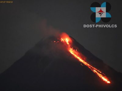 Filipinas evacúa a 3 mil habitantes tras erupción explosiva mayor del Volcán Mayon