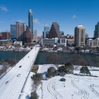 Una tormenta de nieve "sin precedentes" afecta a gran parte de Estados Unidos