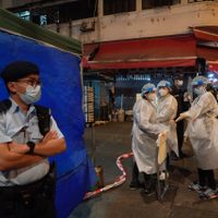 El sistema sanitario de Hong Kong está "desbordado" por la quinta ola de covid-19