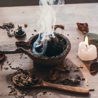 Si sentís que te hicieron mal de ojo, estos 3 rituales astrológicos te ayudarán a eliminarlo rápido y recuperar tu energía