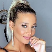 Sol Pérez no soltó el verano: usó la microbikini que fue tendencia toda la temporada